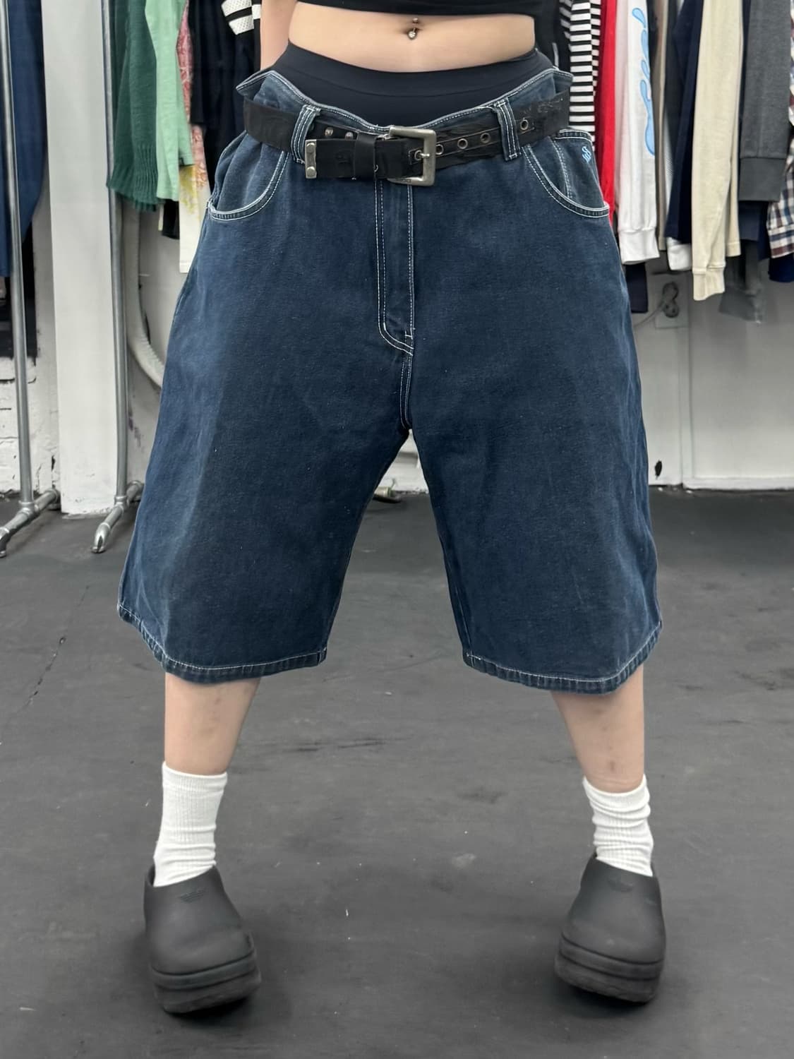 로카웨어 스몰로고 오버핏 버뮤다팬츠 상품이미지3