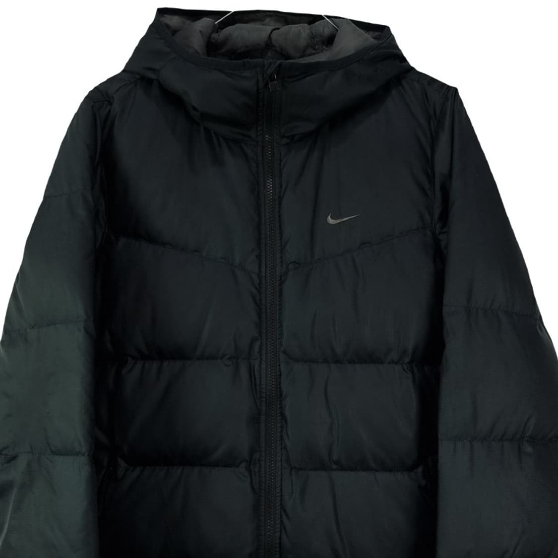 [나이키] 로고 자수 덕다운 후드 패딩 블랙 M18377 상품이미지4