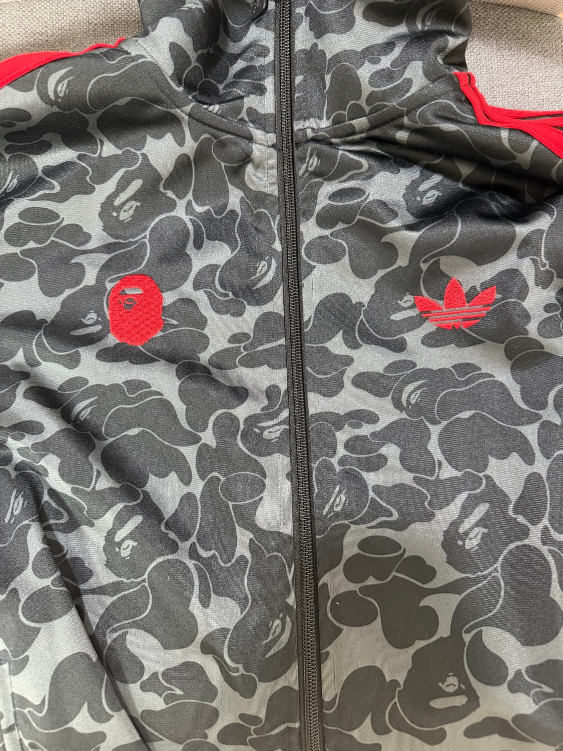 베이프 아디다스 트랙탑 져지 L 빨강 레드 블랙 검정 상품이미지1