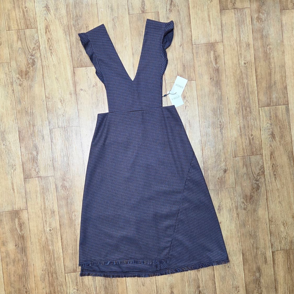 끌로디피에로(Claudie Pierlot) V넥 슬리브리스 원피스 55  상품이미지1