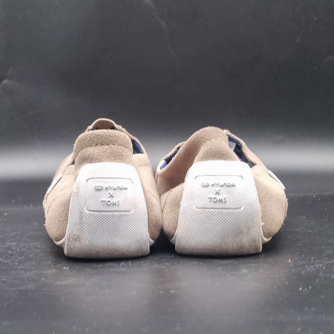 탐스 x현대 스웨이드 슬립온 285 상품이미지4