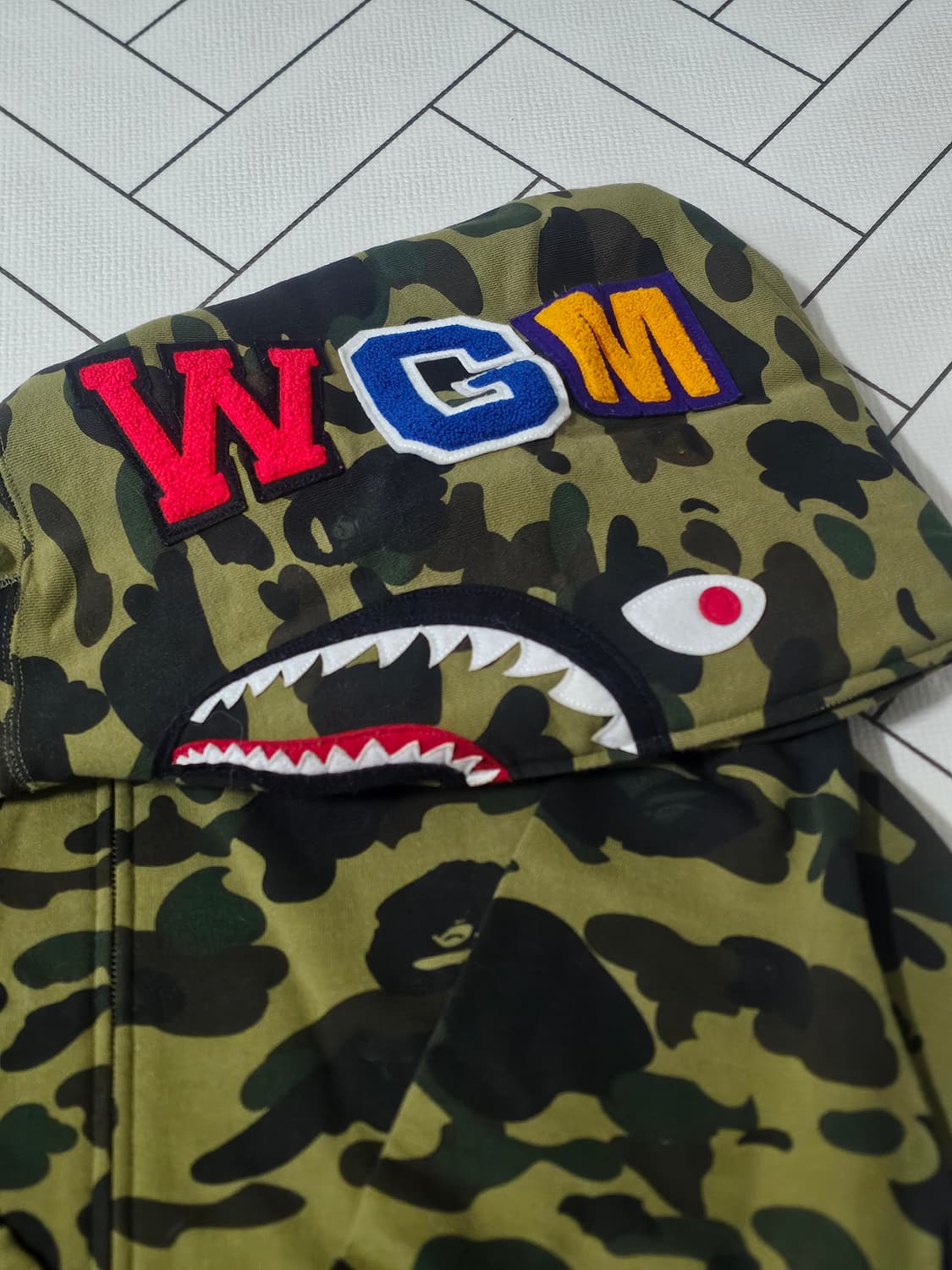 베이프 샤크후드 xxl 상품이미지2