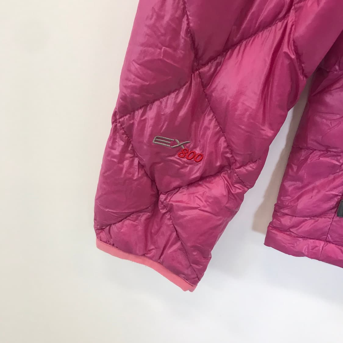 몽벨 퍼텍스퀀텀 다이아퀼팅 경량패딩 [여성M] 상품이미지3