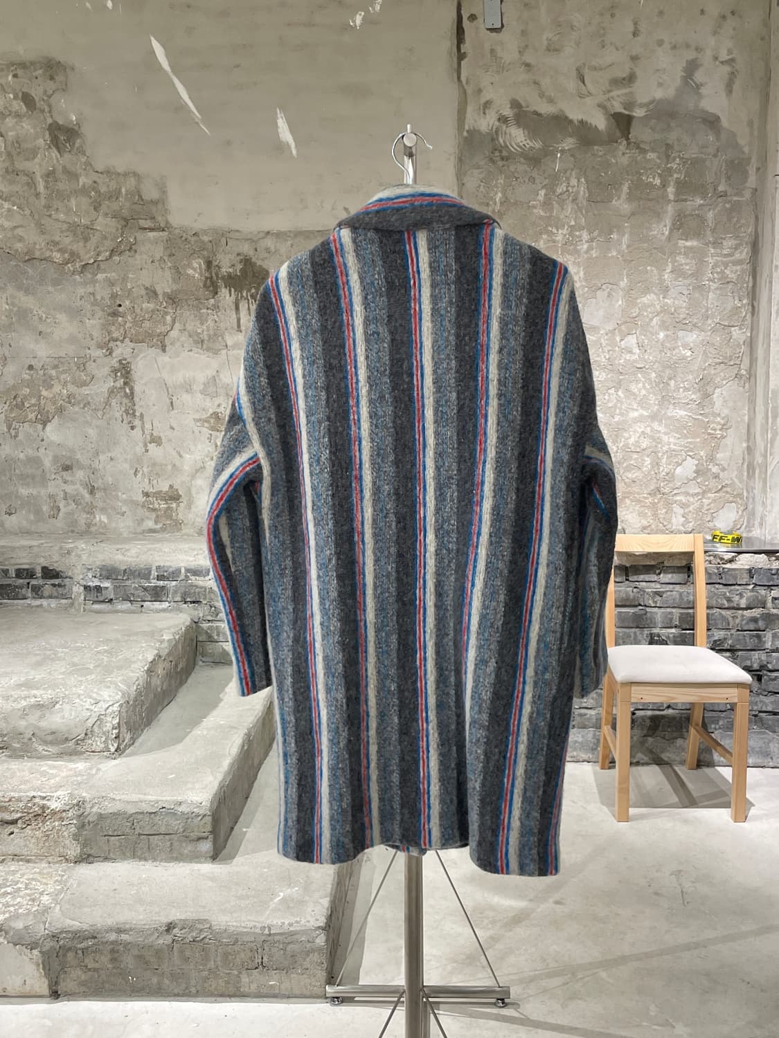 이로 그레이 스트라이프 히든 버튼 울 숏 코트 상품이미지6