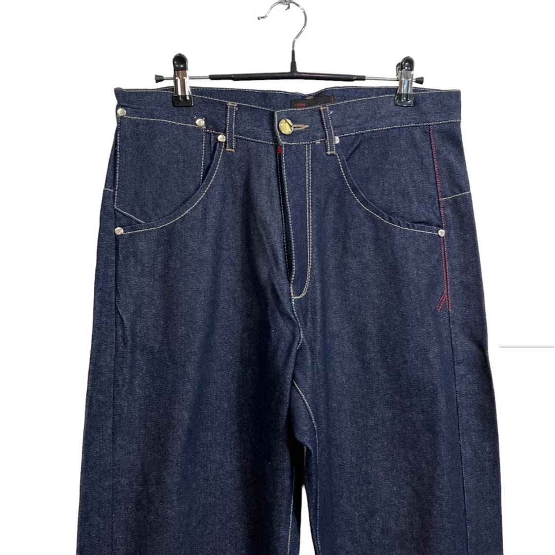 리바이스 엔지니어드 데드스탁 스티치 팬츠 상품이미지4