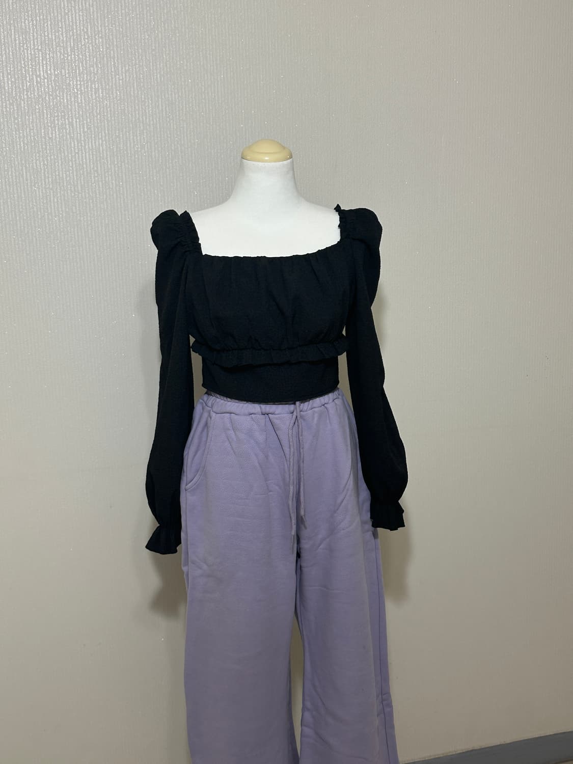 페일제이드 자가드 프릴 블라우스 상품이미지4