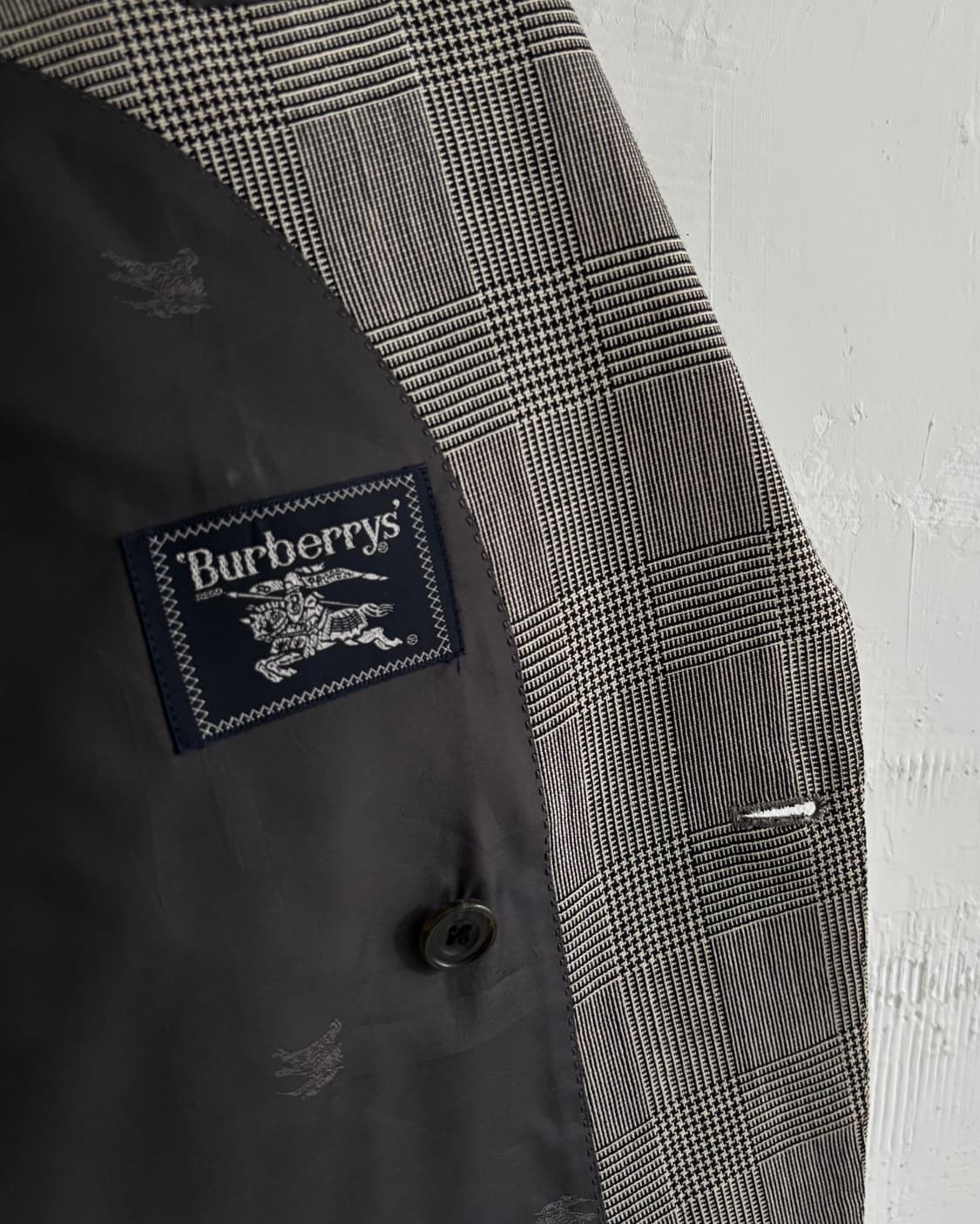 Burberry 버버리 체크패턴 더블 블레이저 상품이미지7