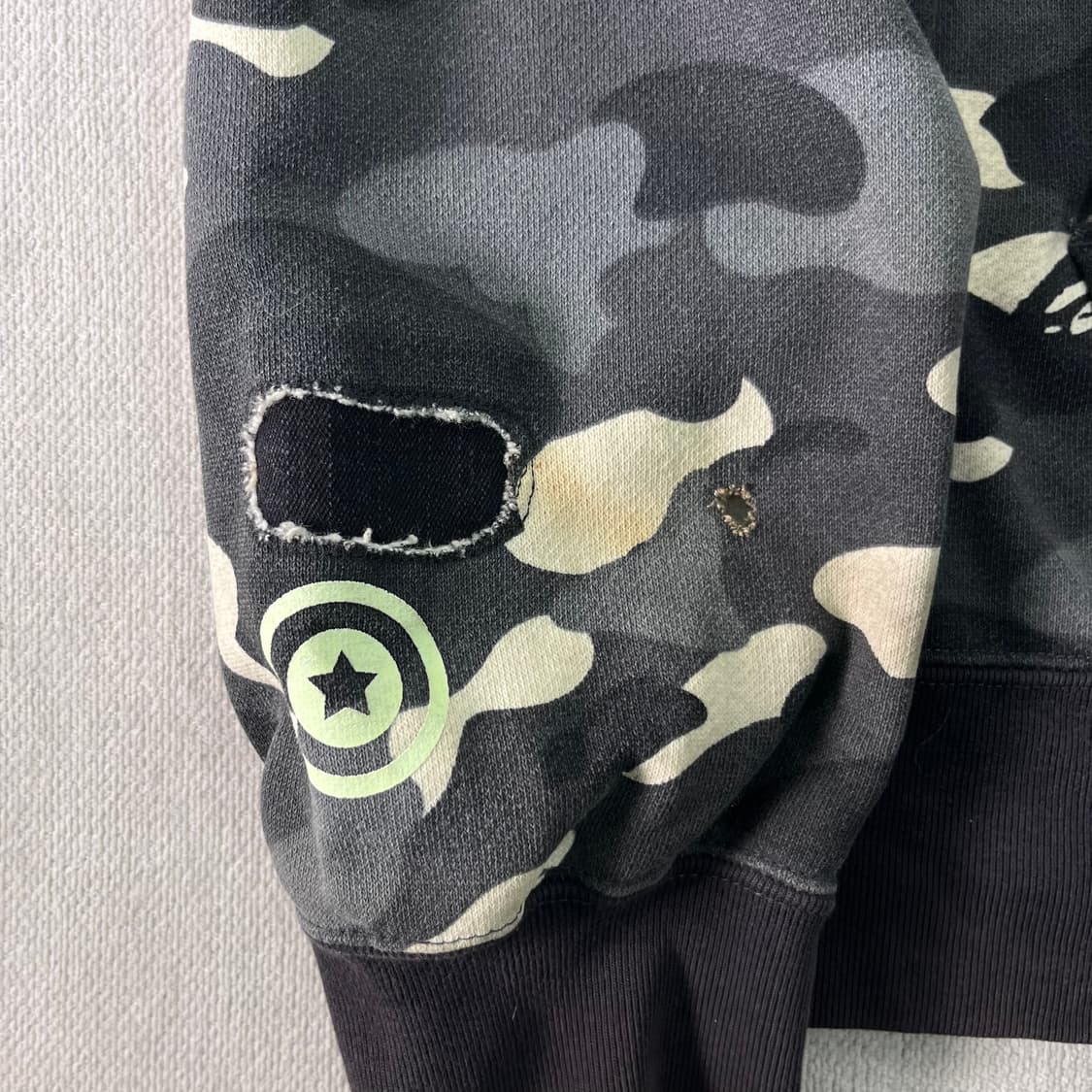 100 베이프 시티 카모 샤크 야광 후드집업  상품이미지8