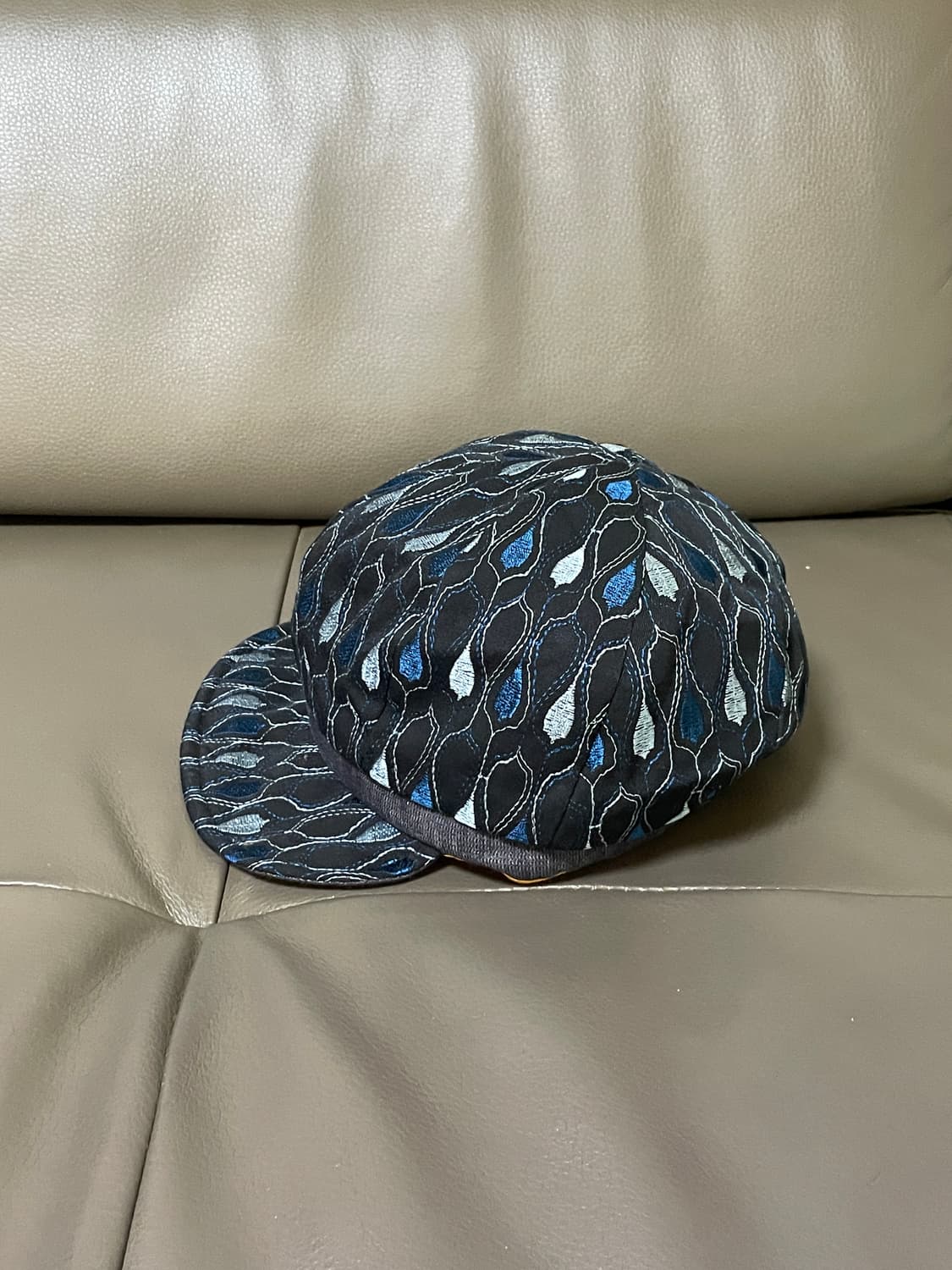 지오메트릭 자카드 패턴 숏 브림 캡 J03661 상품이미지2