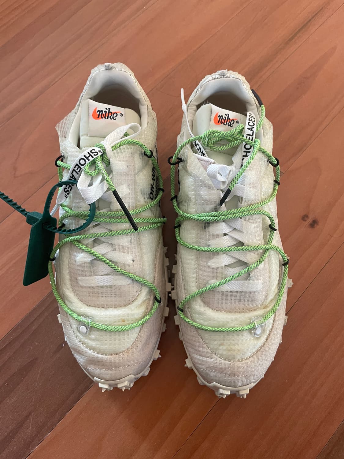 나이키 오프화이트 와플레이서 흰초 255사이즈 판매합니다 상품이미지2