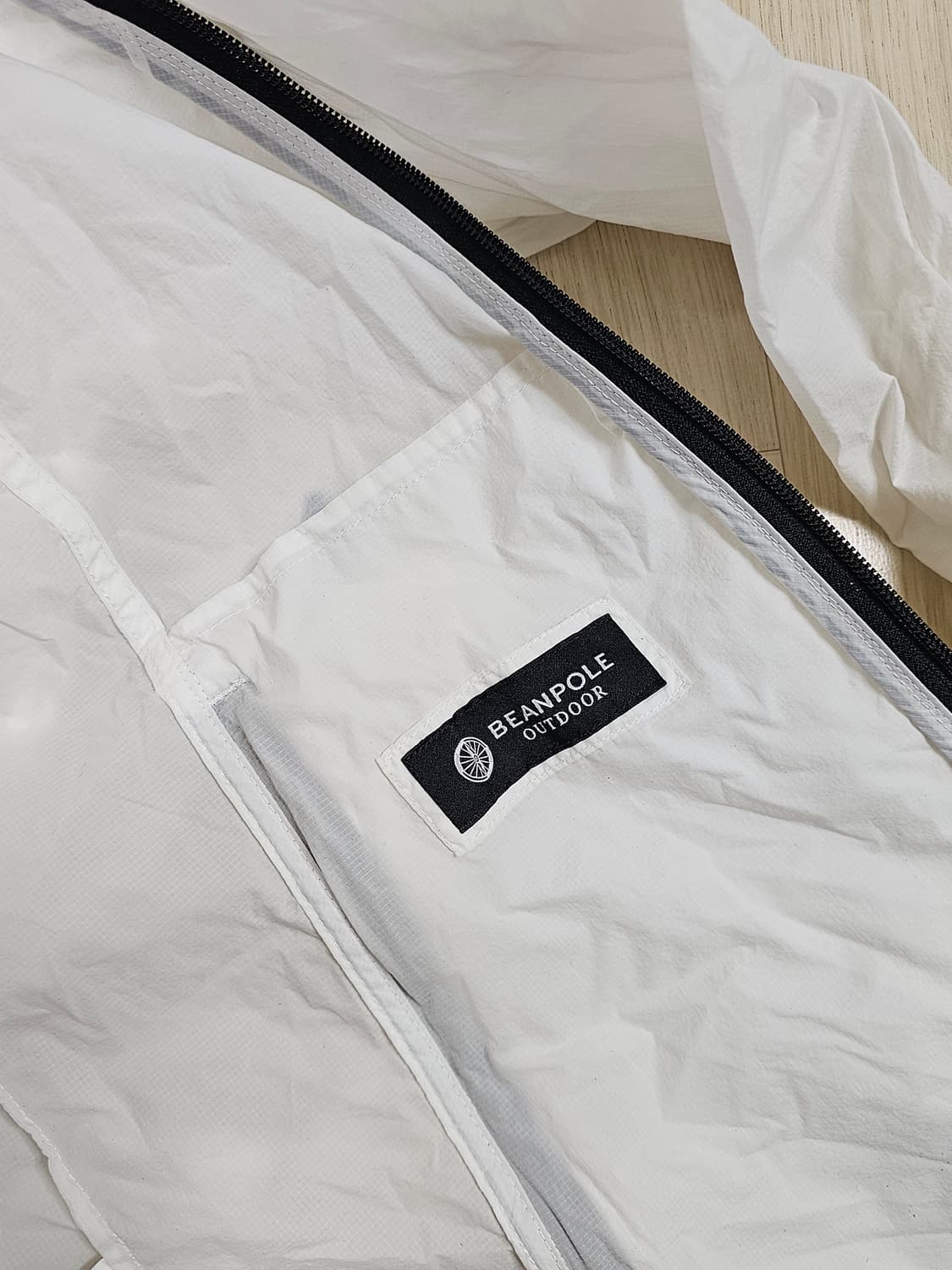 ​[95] 빈폴 아웃도어 화이트 경량 후드 바람막이 자켓 상품이미지5