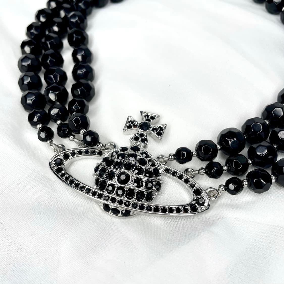 비비안웨스트우드 메살린 트리플 레이어 블랙 실버 톤 오브 초커 목걸이 상품이미지3