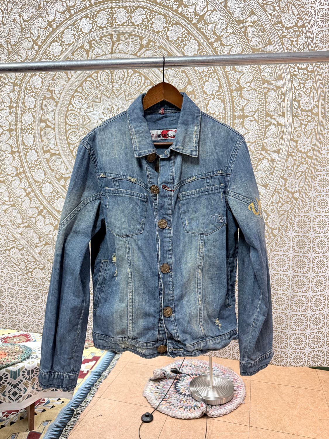 Take two 빈티지 백자수 디테일 데님 트러커 (Z1013) 상품이미지3