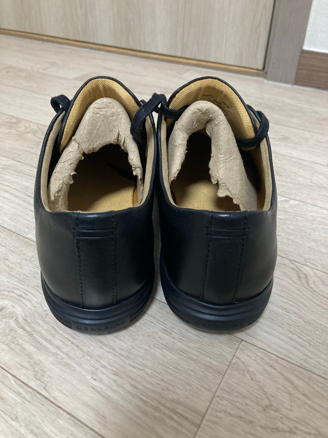 콜한 스니커즈 265 판매 상품이미지4