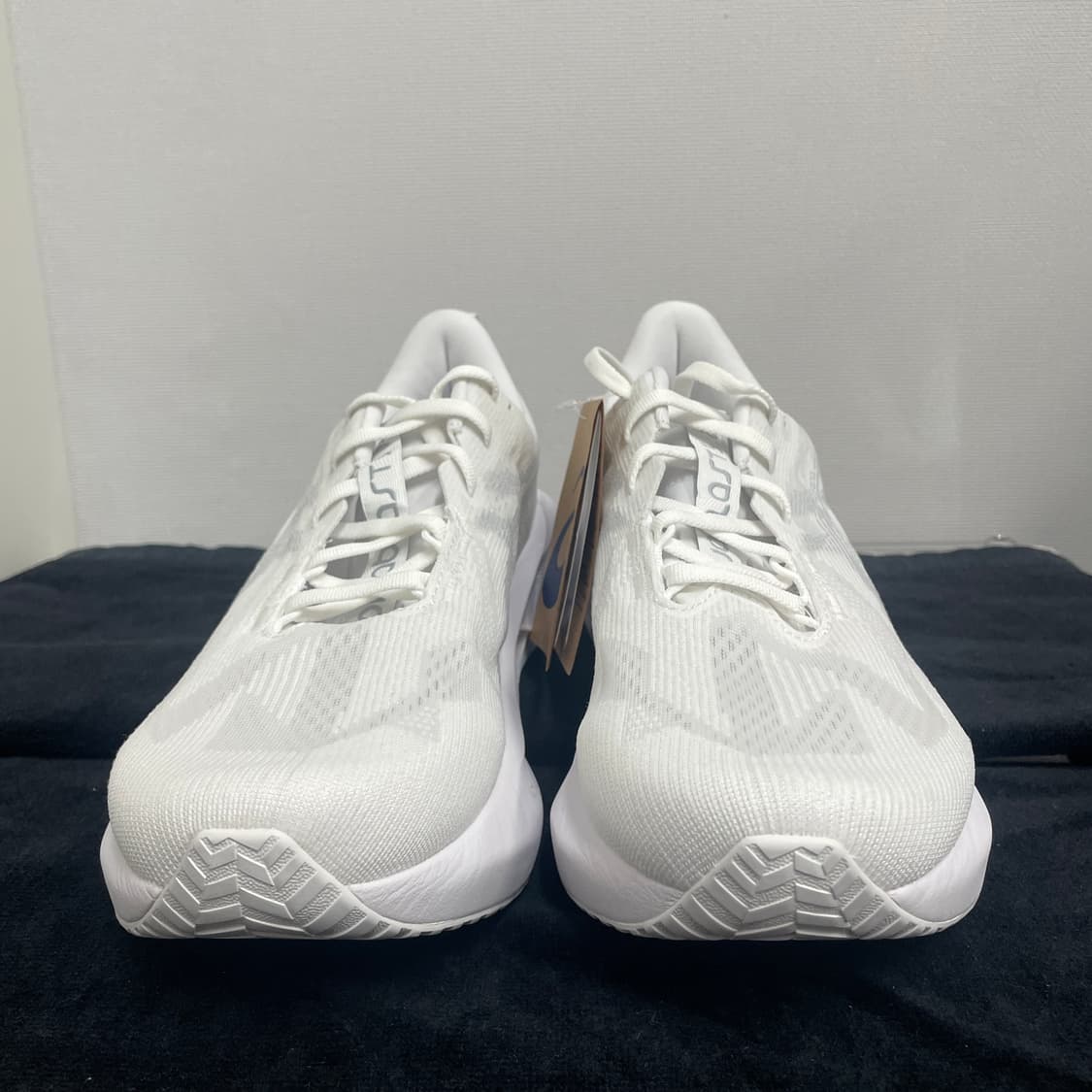 아식스 노바블라스트5 화이트 피드몬트/그레이 275 상품이미지3