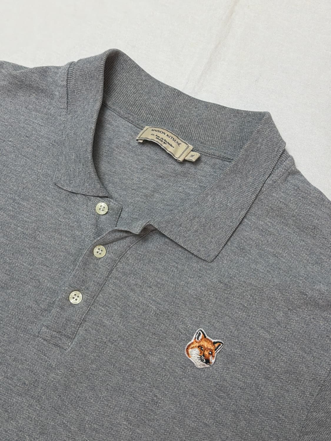 메종키츠네 폭스로고 반팔 카라티 그레이 상품이미지2
