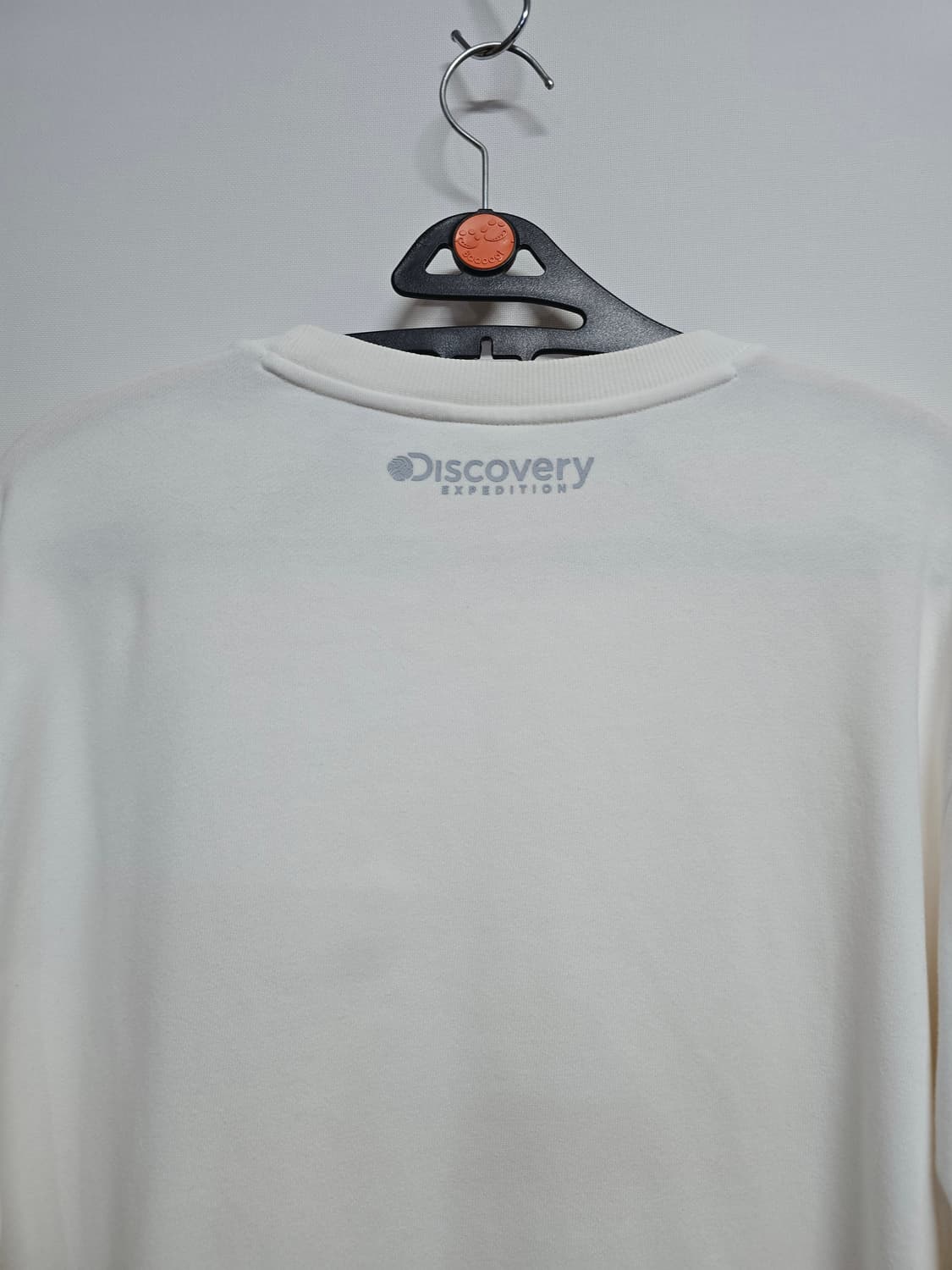 디스커버리 익스페디션 흰색 맨투맨 상품이미지5