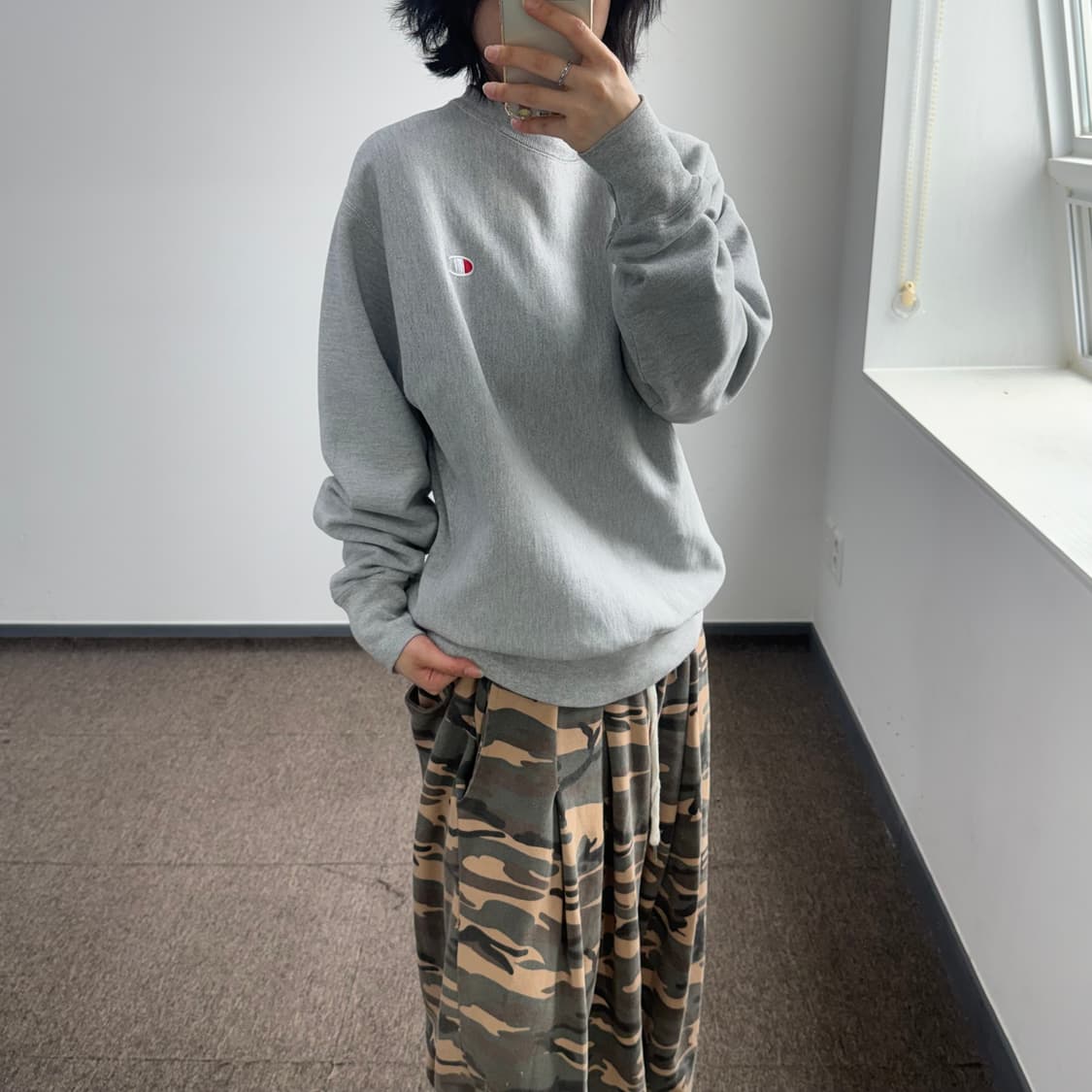 Champion 챔피온 스몰 로고 그레이 맨투맨 상품이미지2