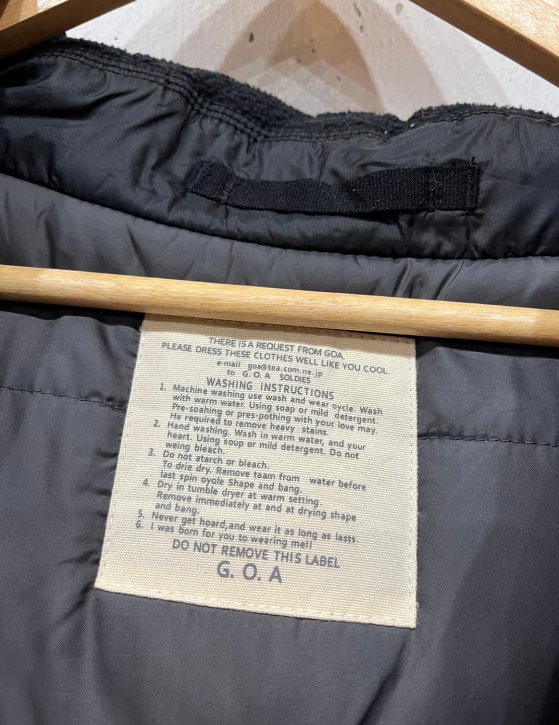 GOA 고아 절개 패디드 봄버자켓 상품이미지4