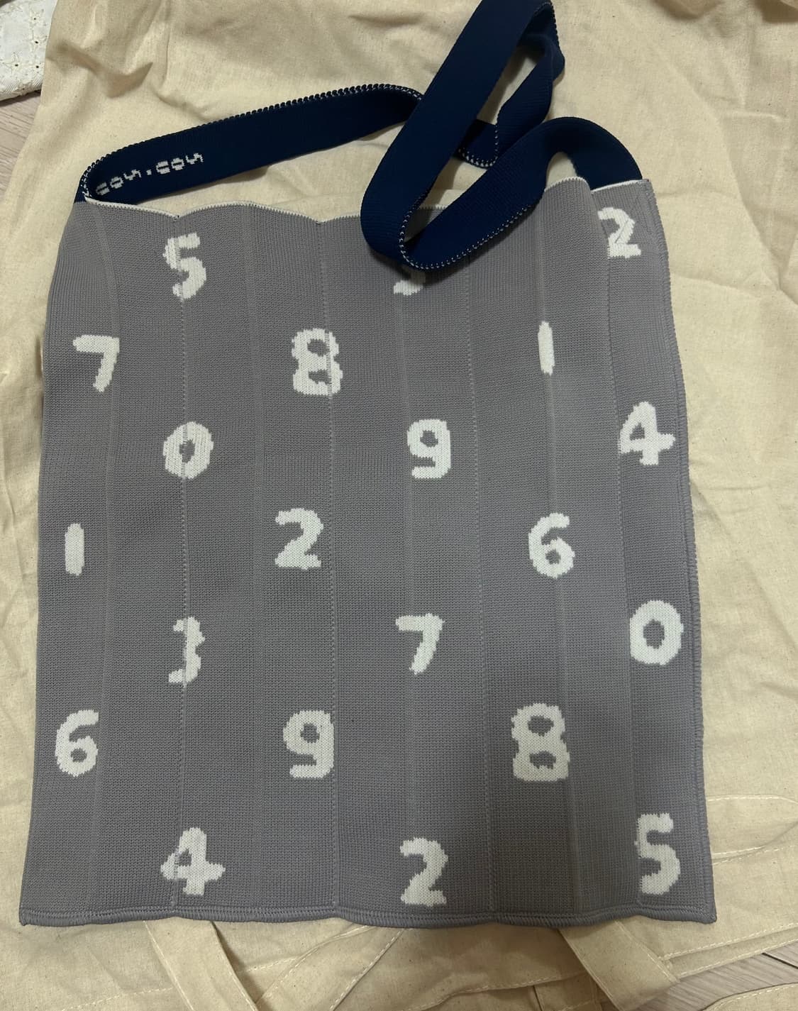 소우소우 니트 플리츠 백 라이트 그레이 M 상품이미지8