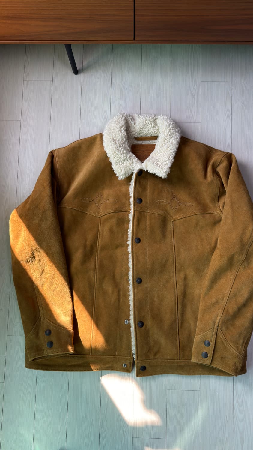 리바이스 프리미엄 웨스턴 스웨이드 트러커 라지 상품이미지1