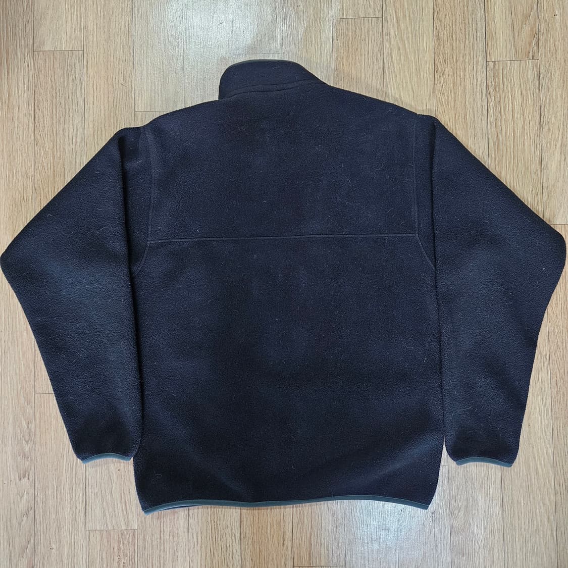 파타고니아 신칠라 블랙/포지그레이 색상 판매합니다 상품이미지2