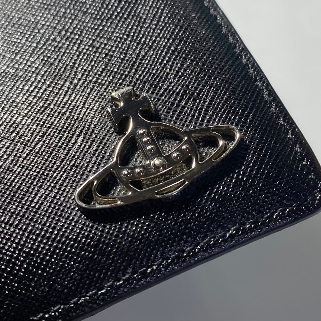 [정품] 비비안웨스트우드 ORB 플레이트 사피아노 레더 반지갑 상품이미지2