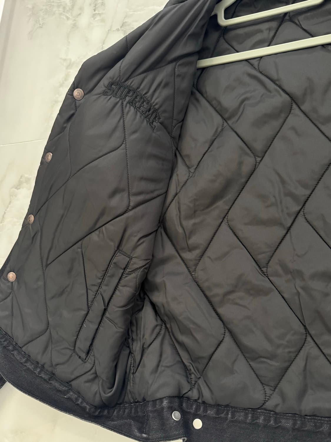 슈프림 x 리바이스 양면 누빔자켓 상품이미지4