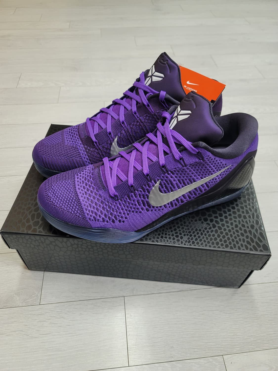 (300)나이키 코비9 엘리트 로우 프로트 하이퍼 그레이프앤케이브퍼플 상품이미지4