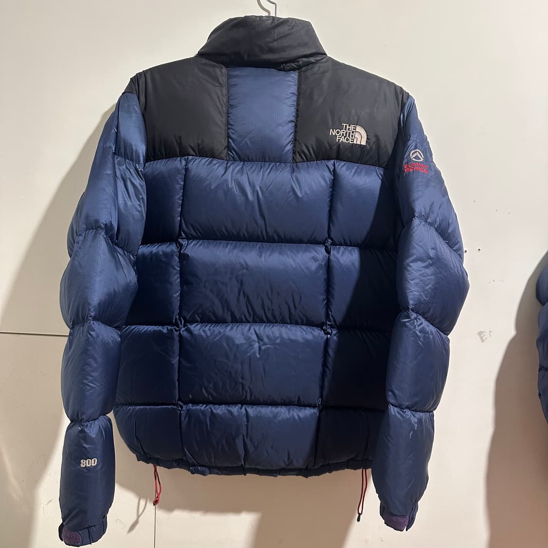 노스페이스 써밋 800 네이비 패딩 상품이미지5