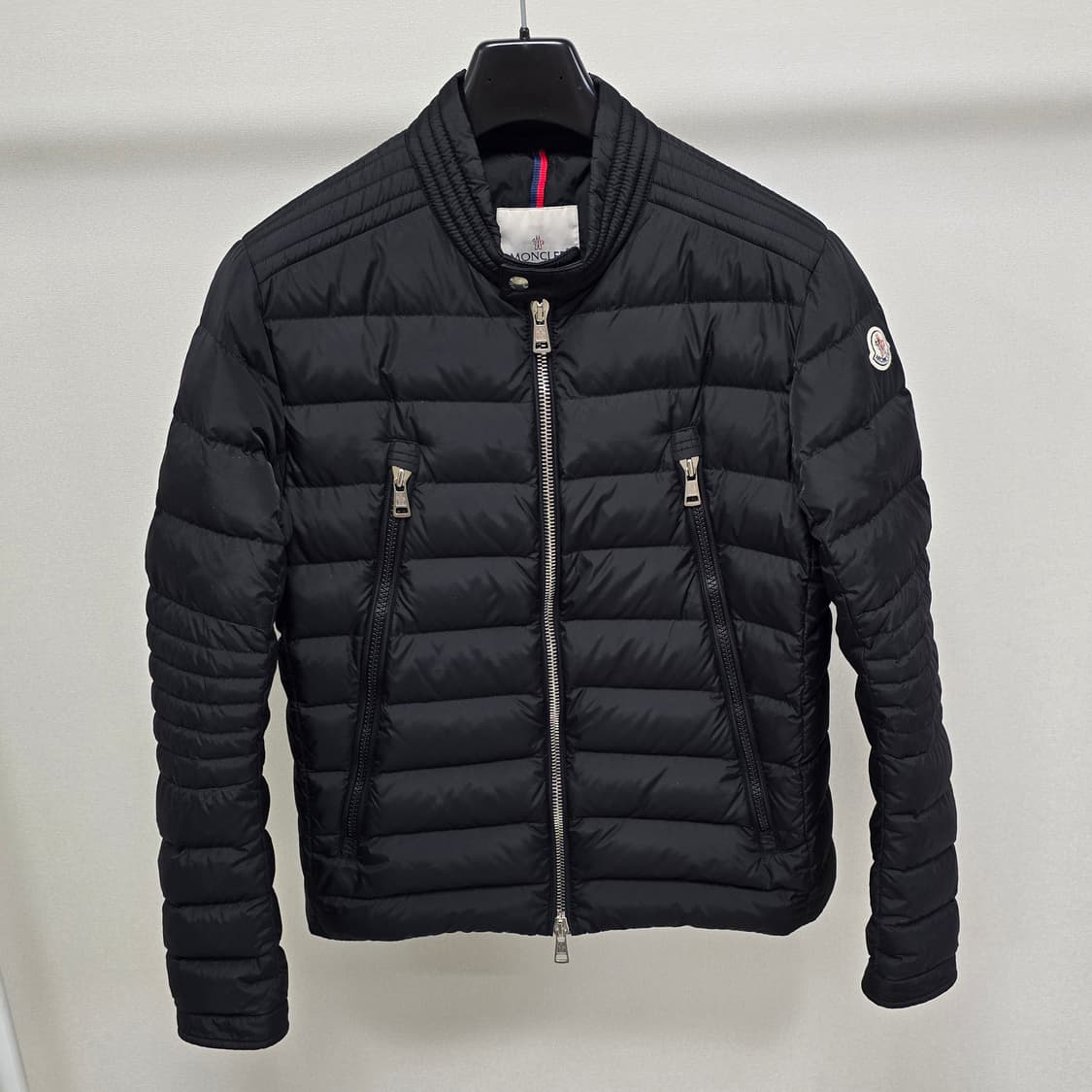 몽클레어 아미오 패딩 3사이즈 100 판매 상품이미지1