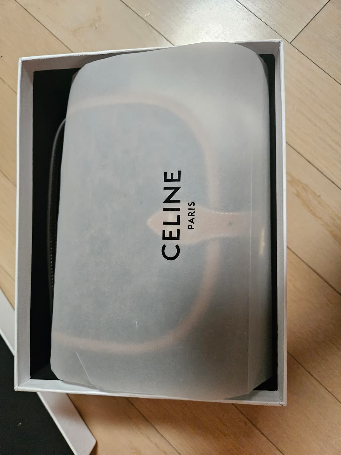 셀린느 트리옹프 캔버스 & 카프스킨 미디움 폴코백 상품이미지1