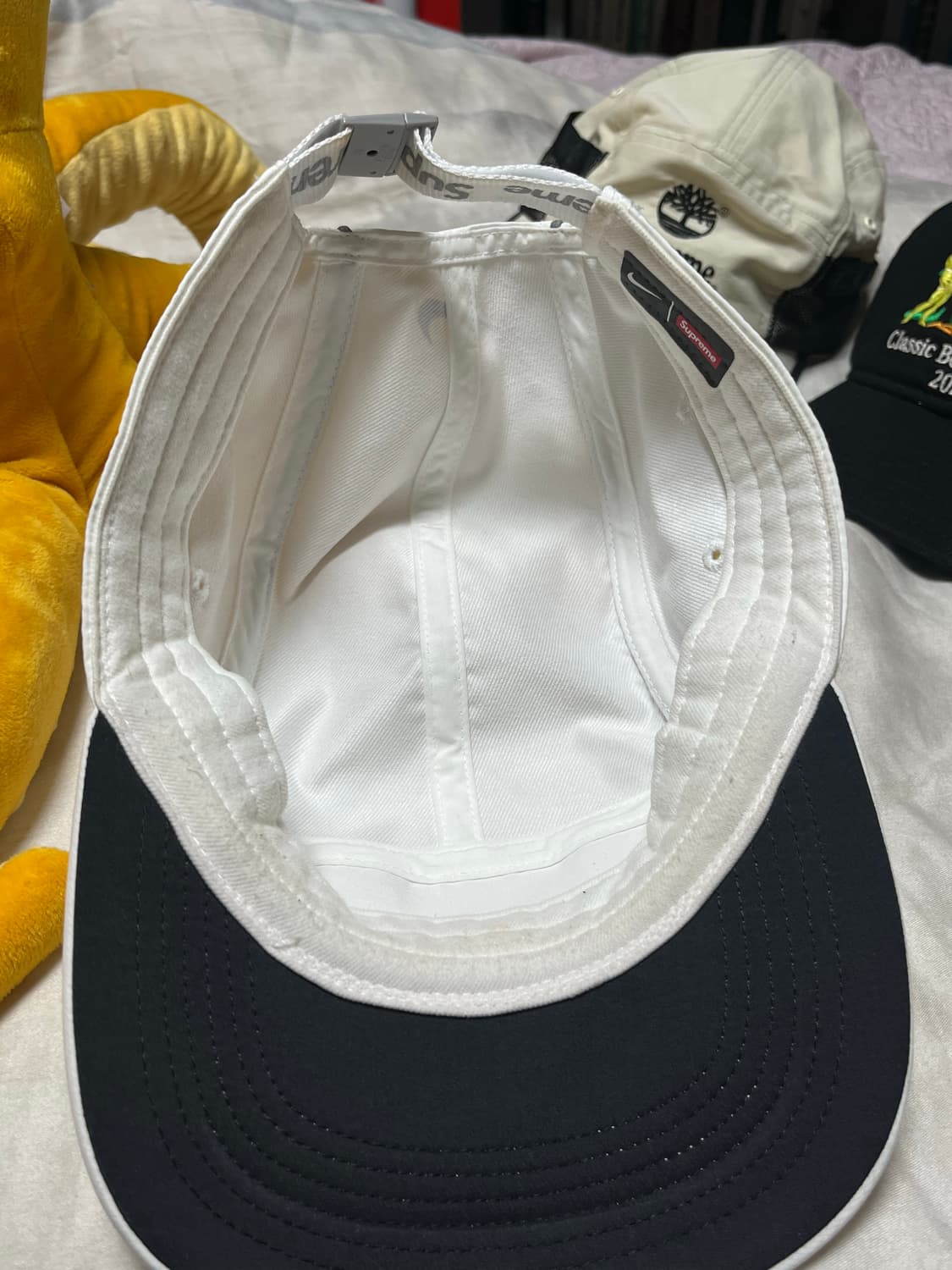 슈프림 나이키 캠프캡 모자 에어맥스 화이트 판매 상품이미지5