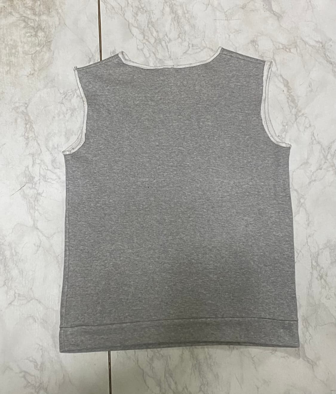 챔피온 회색 민소매 티셔츠 사이즈 95 상품이미지3