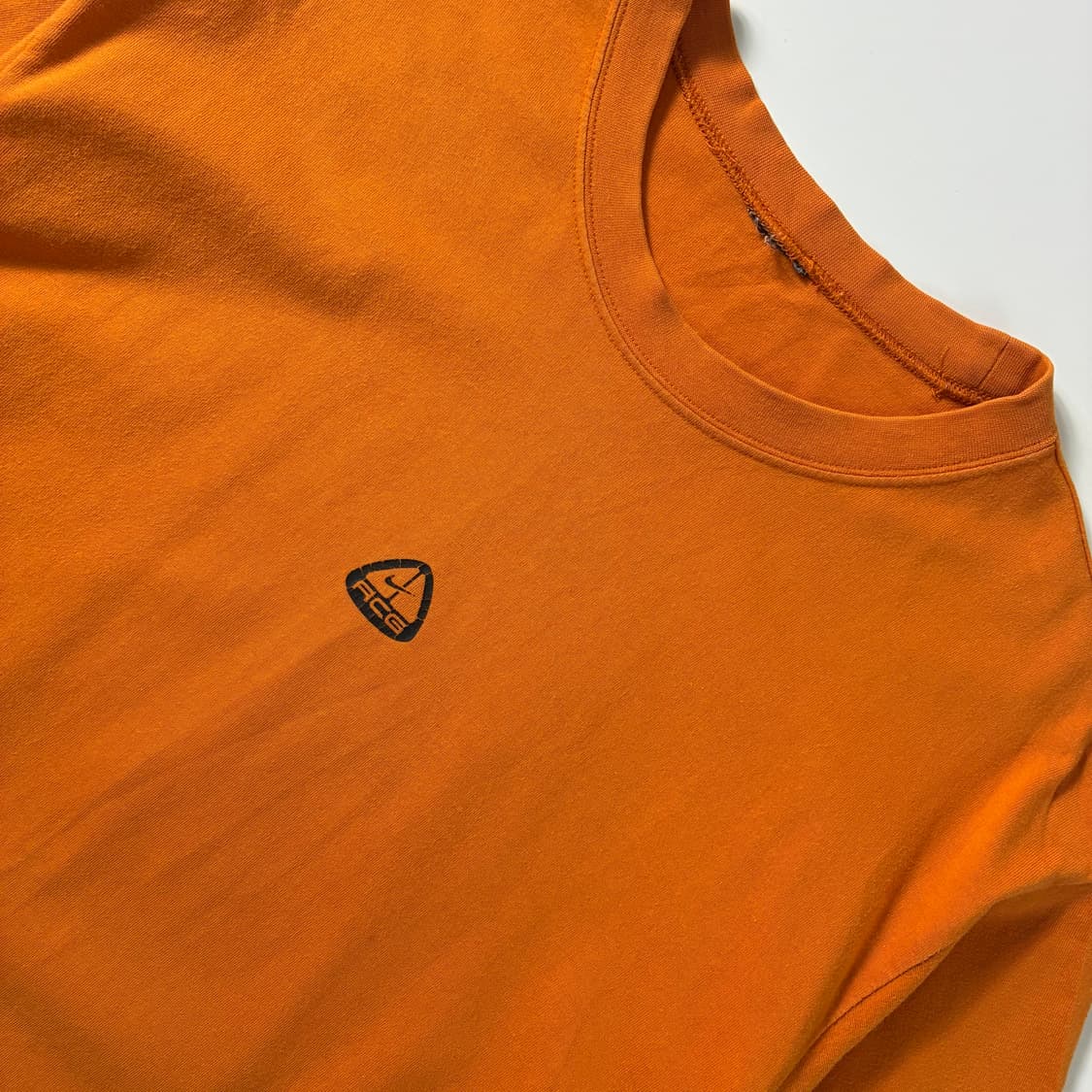 Nike   나이키 00,s ACG 스톤 그래픽 오렌지 반팔티셔츠  상품이미지4