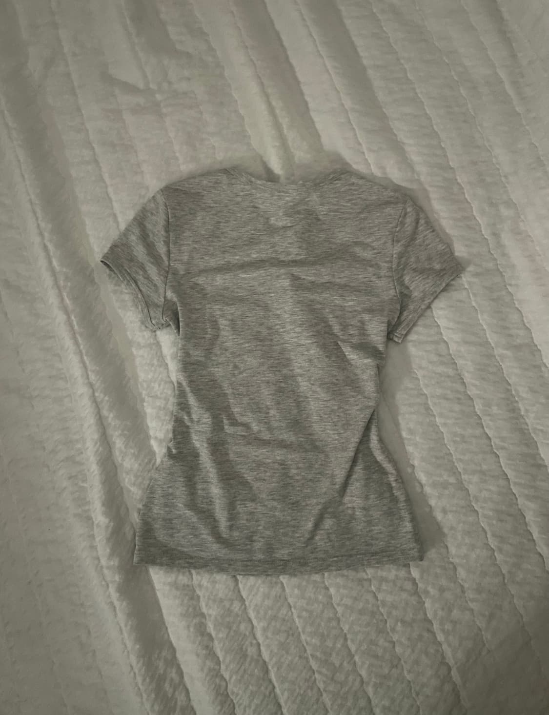 gray short-sleeved shirt 상품이미지2