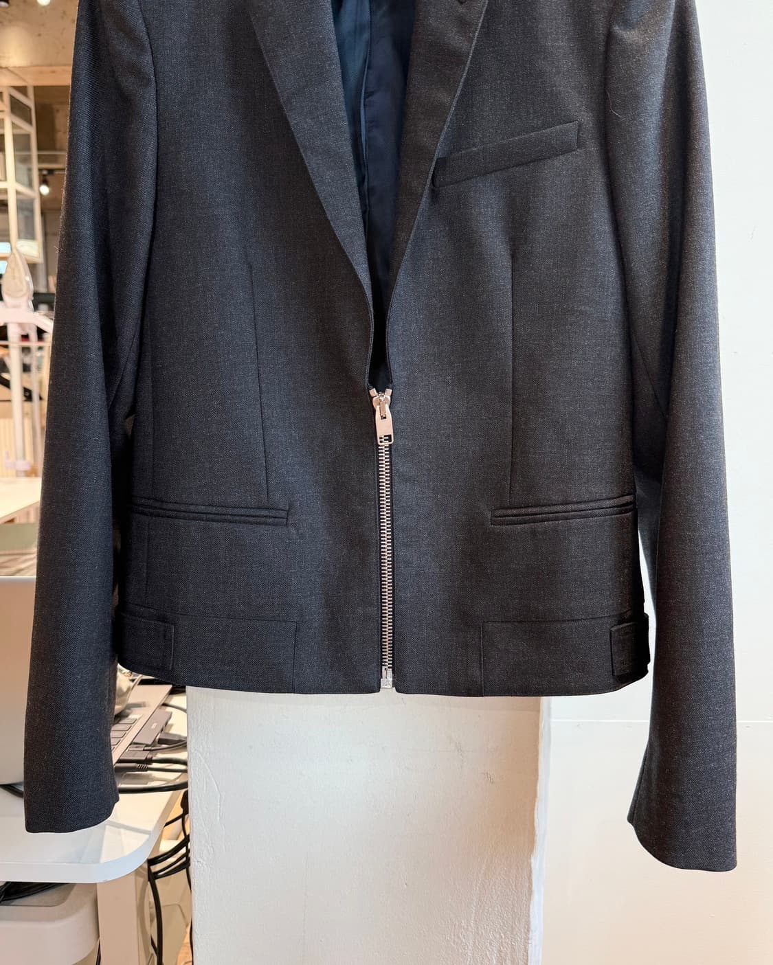 디올 옴므 차콜 지퍼 블레이저 자켓 상품이미지6