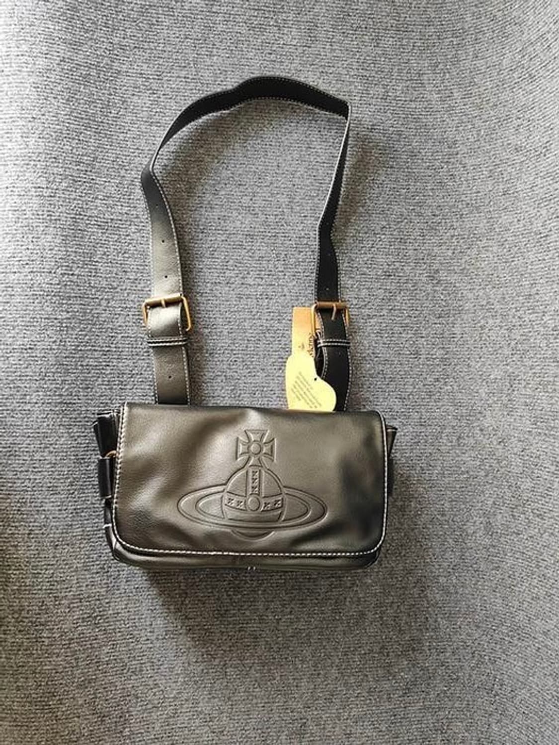 Vivienne messenger 가방 상품이미지1