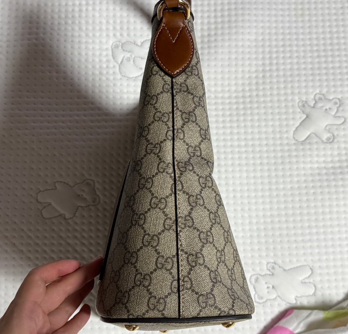 구찌 GG 수프림 캔버스 숄더 호보백 상품이미지5