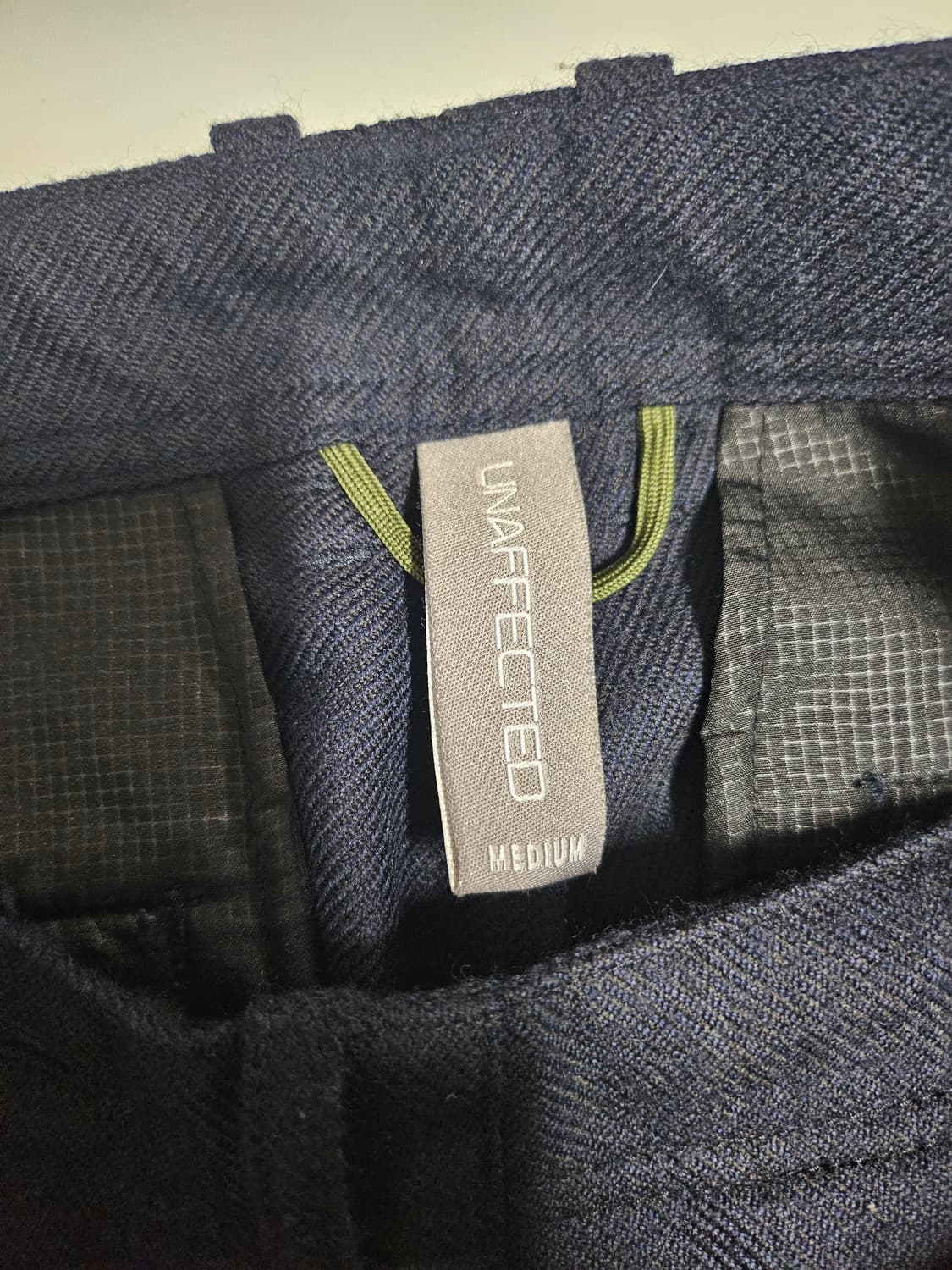 언어팩티드 팬츠(M) 상품이미지4