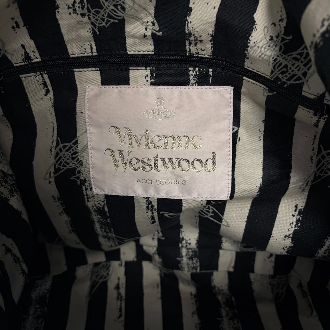 비비안웨스트우드 ORB금장 빅로고 코튼 백팩-블랙 상품이미지8