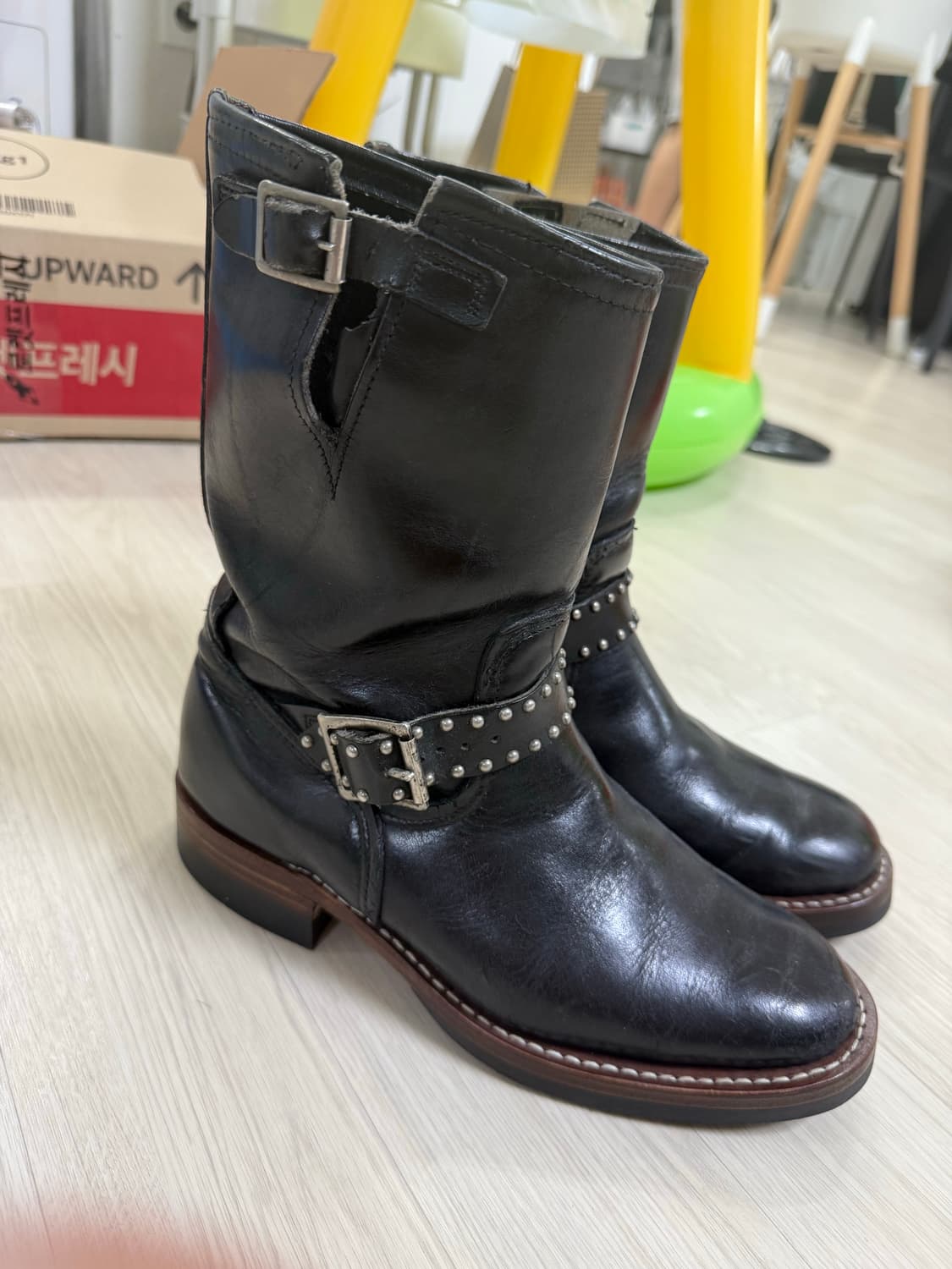 네이버후드 레드윙 이레귤러 부츠 상품이미지2