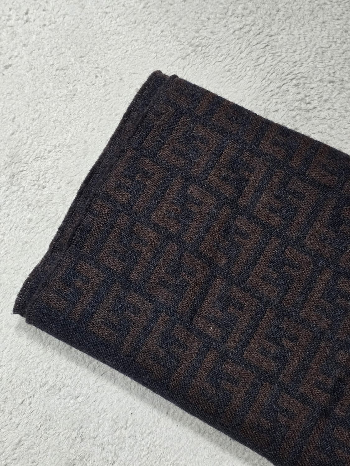 Fendi 펜디 주카패턴 브라운 머플러 상품이미지1