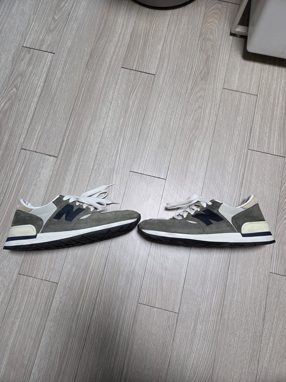 뉴발란스 990 V1 올리브 280 팝니다! 상품이미지2