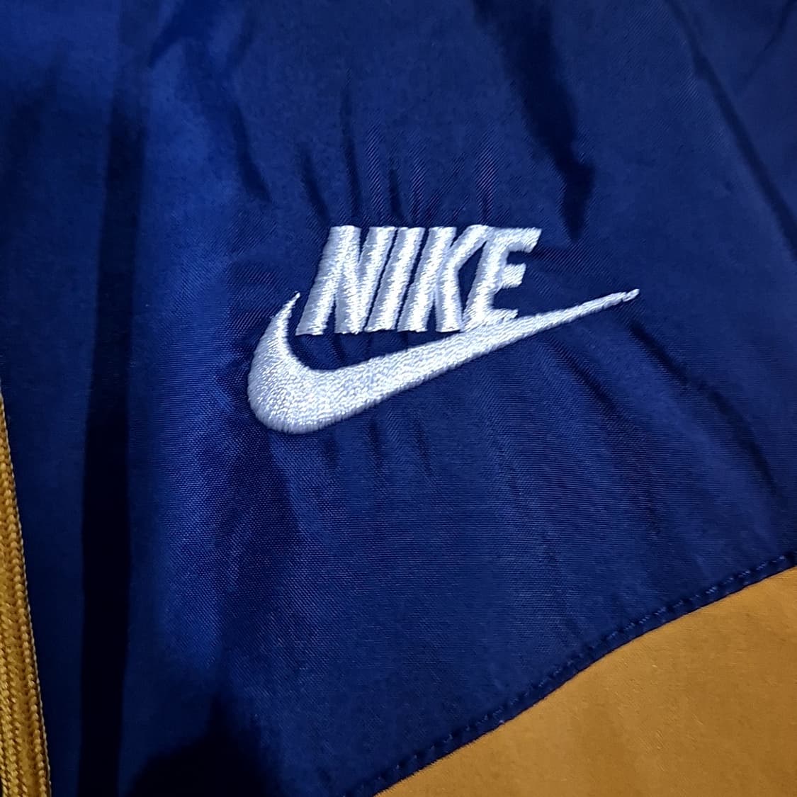 나이키 NSW 윈드러너 바람막이 상품이미지3