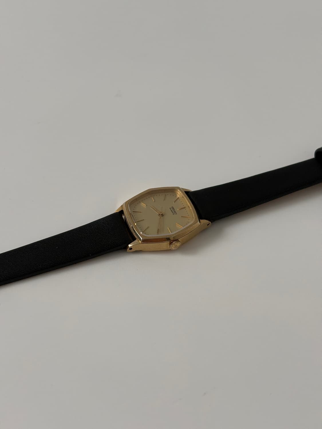 세이코 1980년대 빈티지 시계 헥사곤 골드 쿼츠 여성 상품이미지5