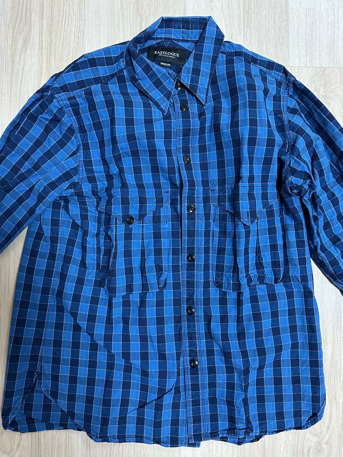 이스트로그 셔츠 상품이미지2