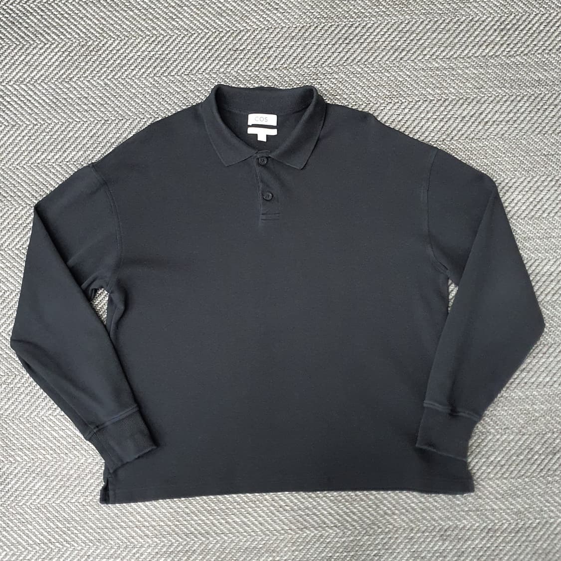 COS 코스 긴소매 카라티 남자105 상품이미지1