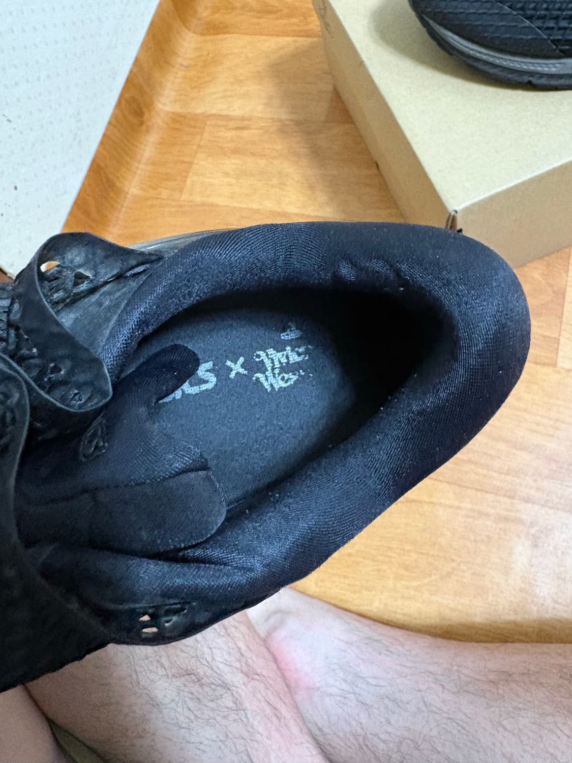 아식스 비비안웨스트우드 젤카야노 26 상품이미지2