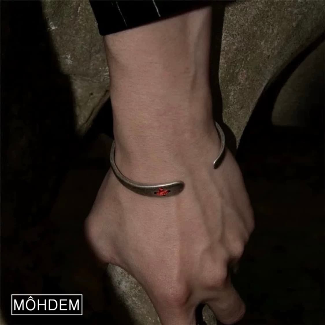 [Unisex] 레드 크로스 빈티지 실버 팔찌 뱅글 상품이미지4